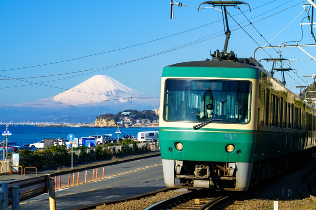 富士山クッキリ第４弾！江ノ電＆富士山～絶景！七里ヶ浜  和風 